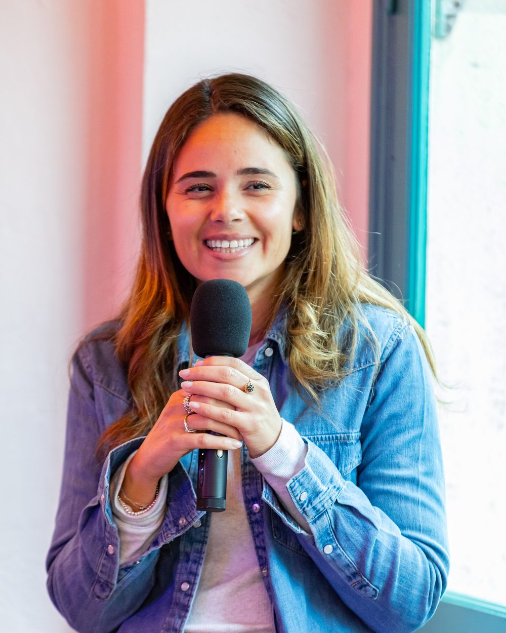 Laetitia Lamari at the microphone